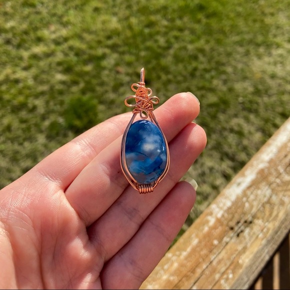 Handmade Blue Dyed Agate Pendant - Picture 4 of 5
